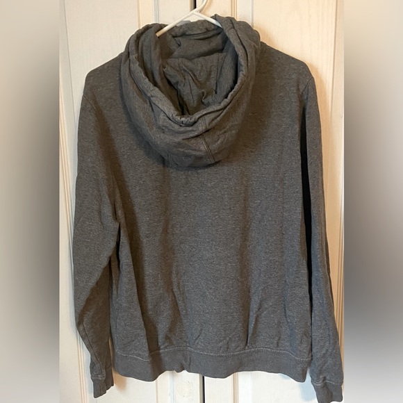 ⭐️Make an Offer⭐️ Nike pullover sweatshirt—Large—Gray - Picture 2 of 4